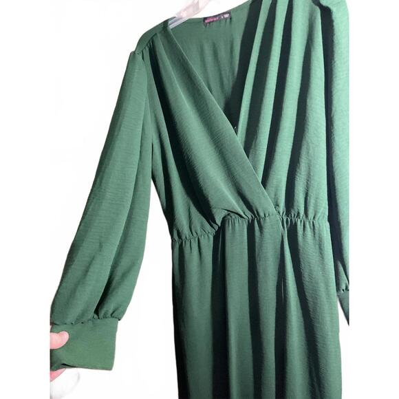 Fraiche by J Elegant Green Faux Wrap Maxi Dress with Long Sleeves Large - Picture 6 of 15